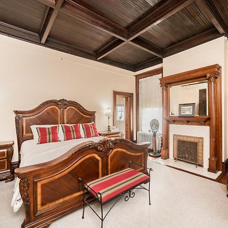Hotel One Of These Nights - King Sized Bed - Sleeps 2 Lynchburg Zewnętrze zdjęcie