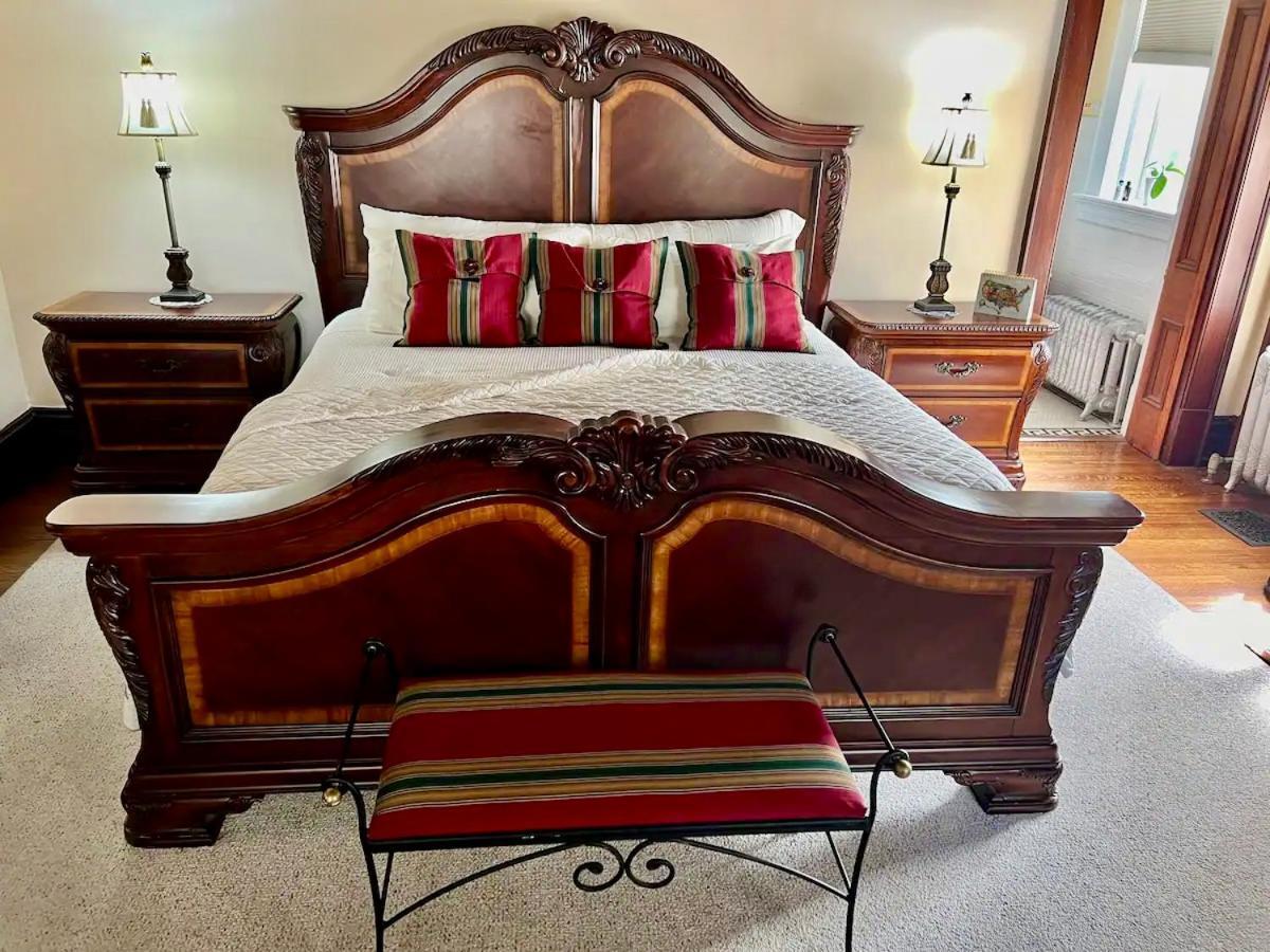 Hotel One Of These Nights - King Sized Bed - Sleeps 2 Lynchburg Zewnętrze zdjęcie